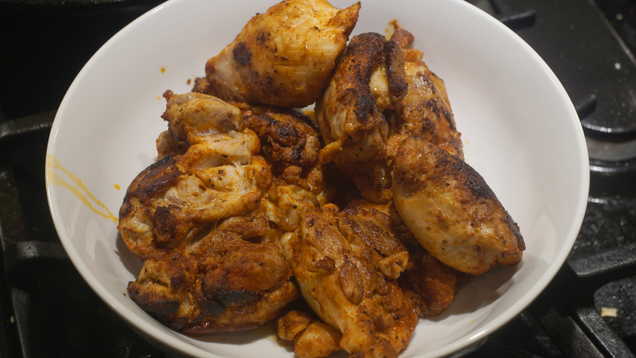 Illustration for article titled Cooking with EssExTee: Paprika Chicken
